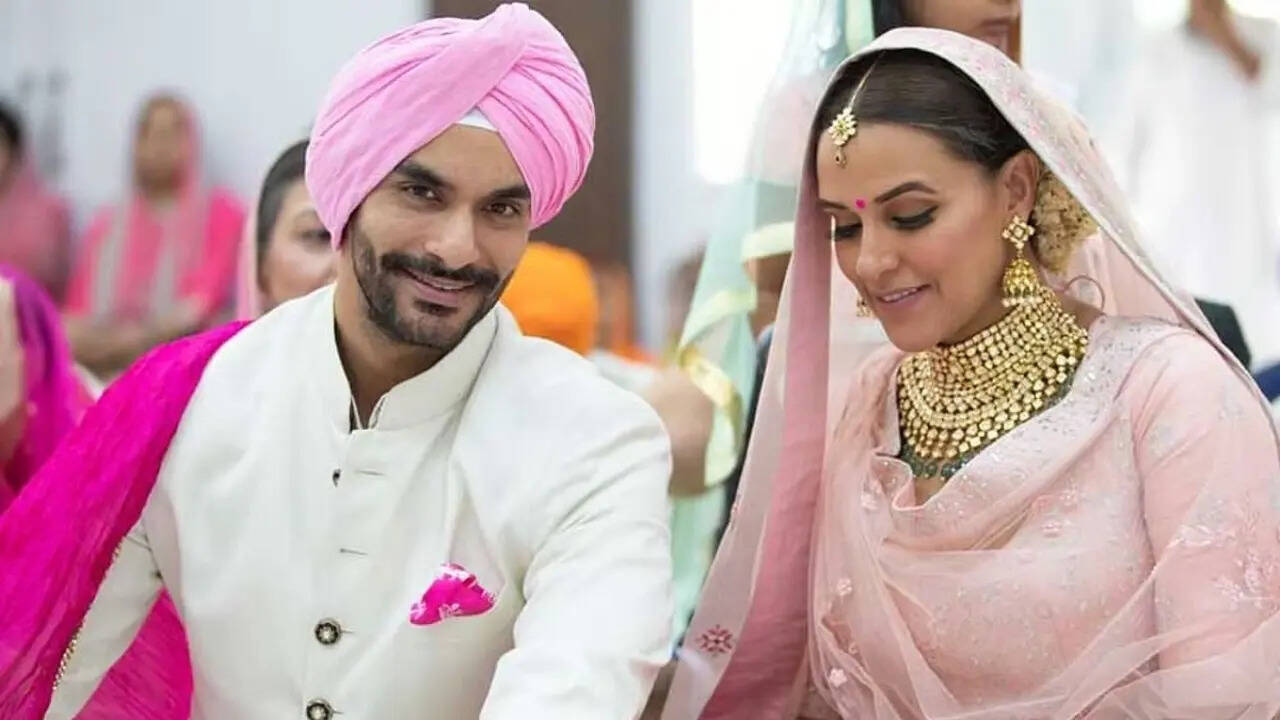 Angad Bedi was chasing Neha Dhupia for 8 years, said yes when she was pregnant