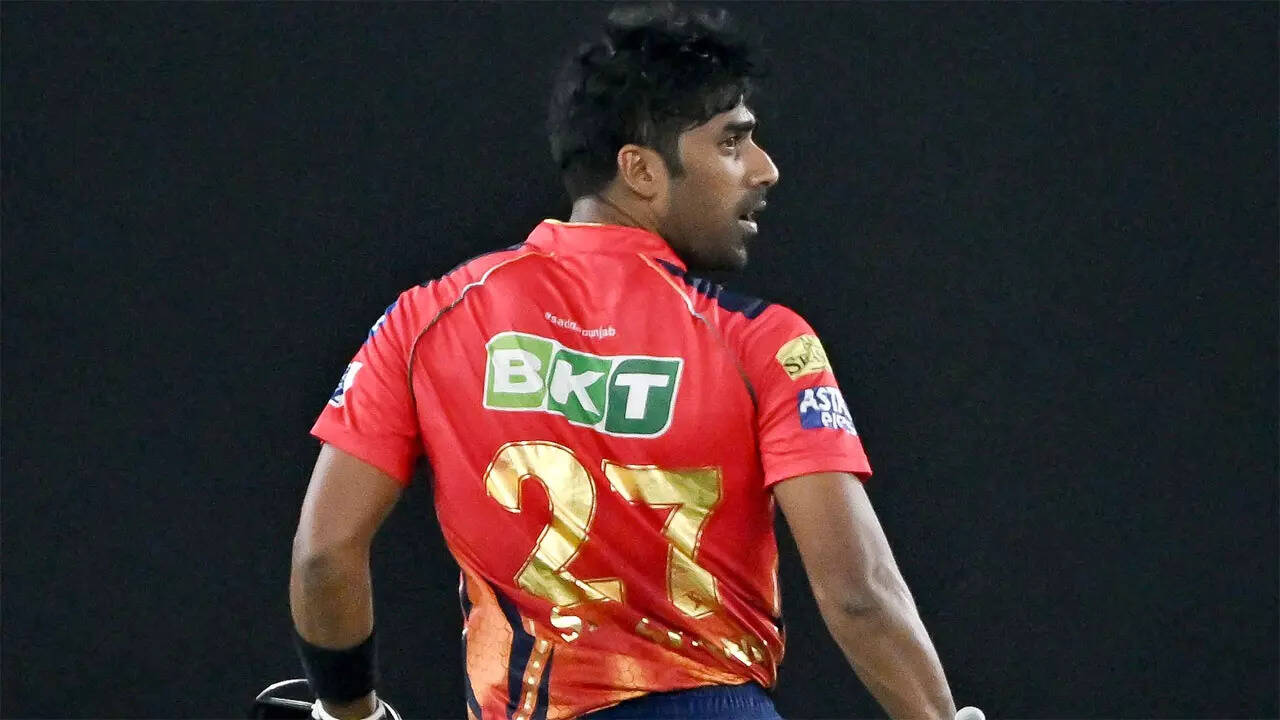 Why is Shashank Singh not playing against Rajasthan Royals in New Chandigarh?