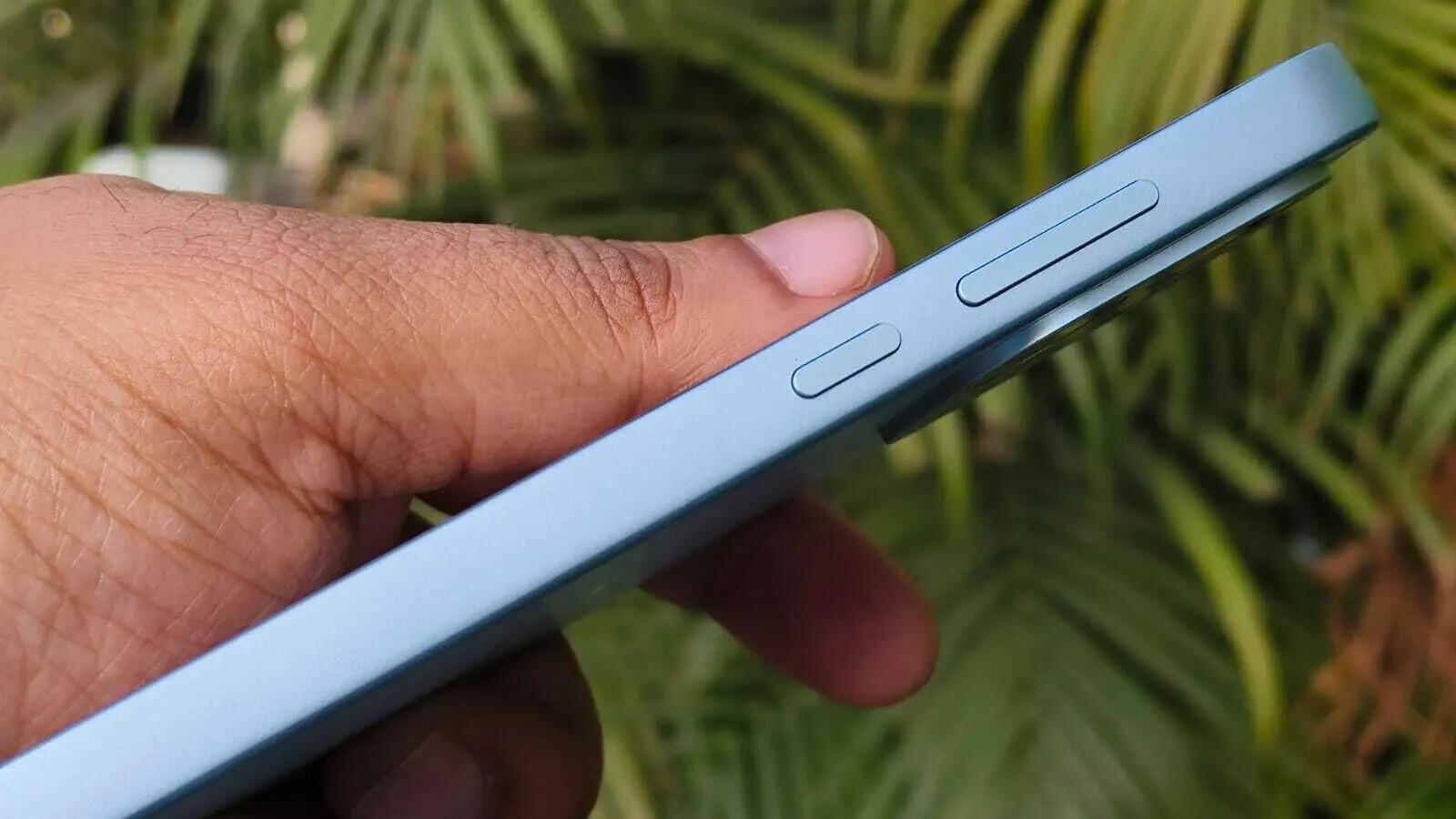 Sleek body, minimalistic design