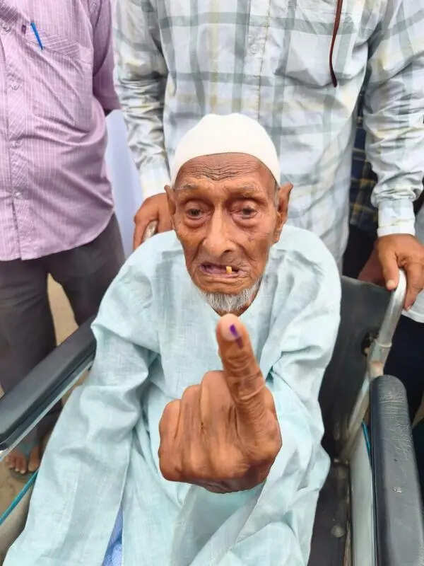Bengal polls: VIP treatment for 104-year-old who fought SIR & won