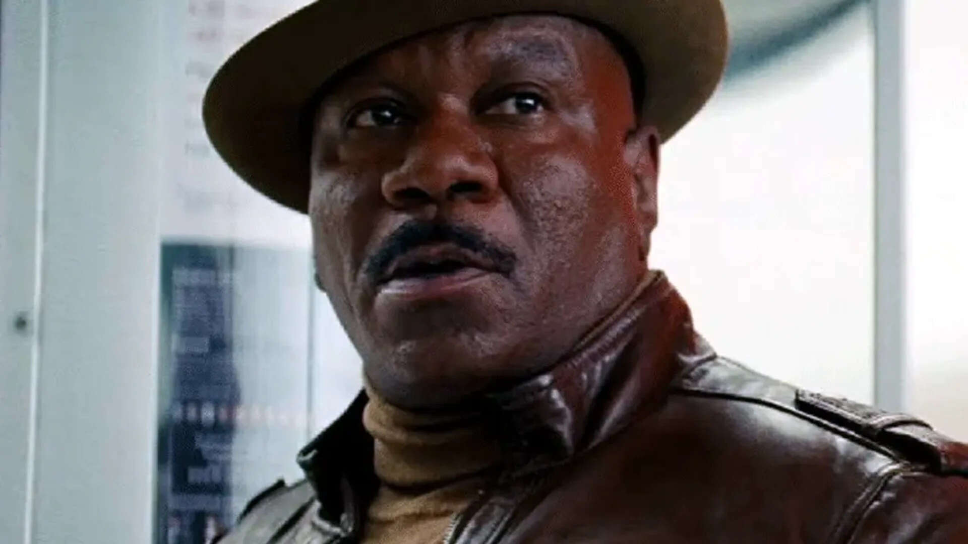 'Mission: Impossible' star Ving Rhames COLLAPSES at restaurant