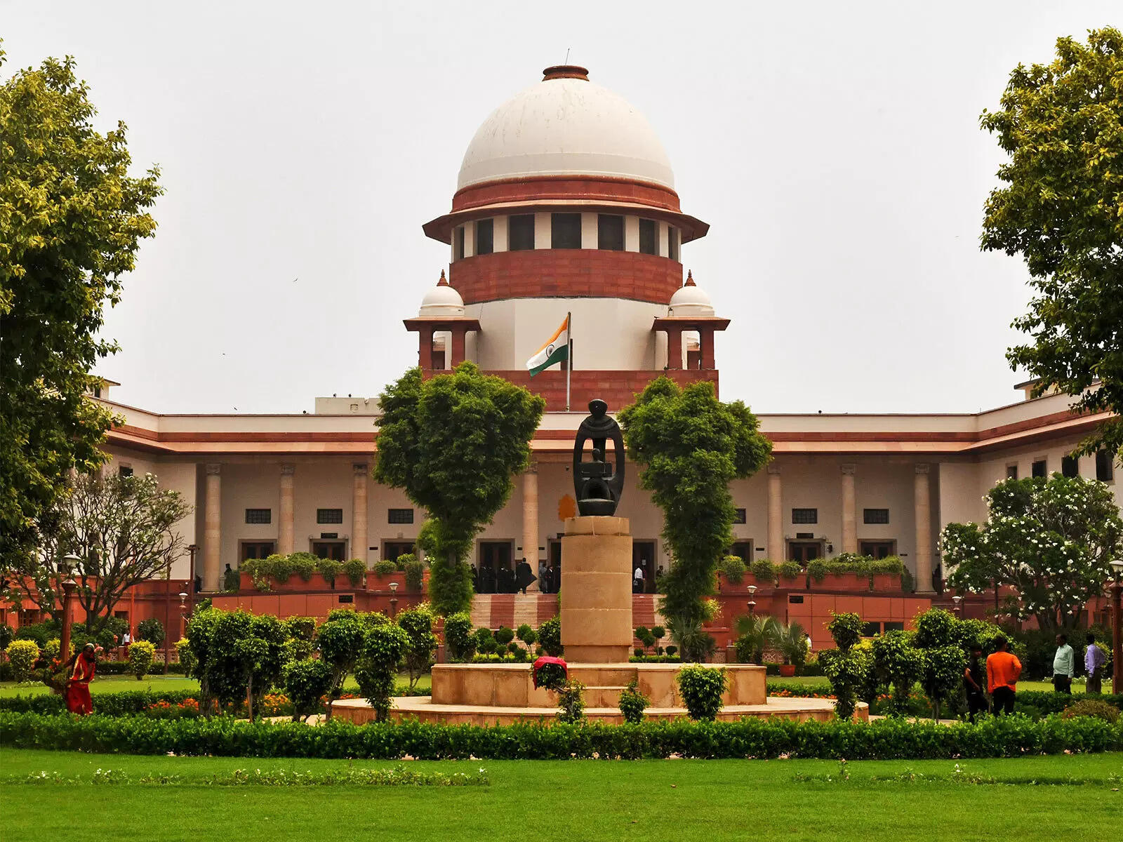 SC quashes criminal case against cop due to 35-year delay in trial