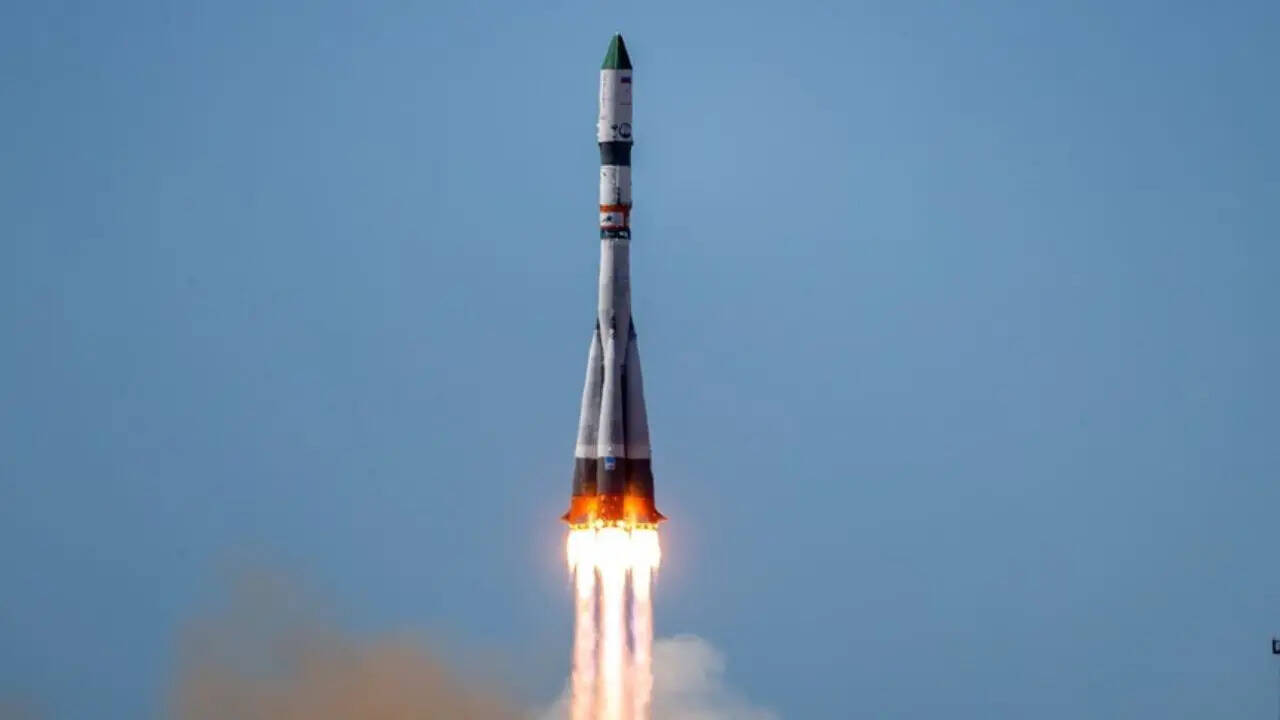 Russia test launches Soyuz-5 rocket with ‘world’s most powerful liquid-fuelled engine’