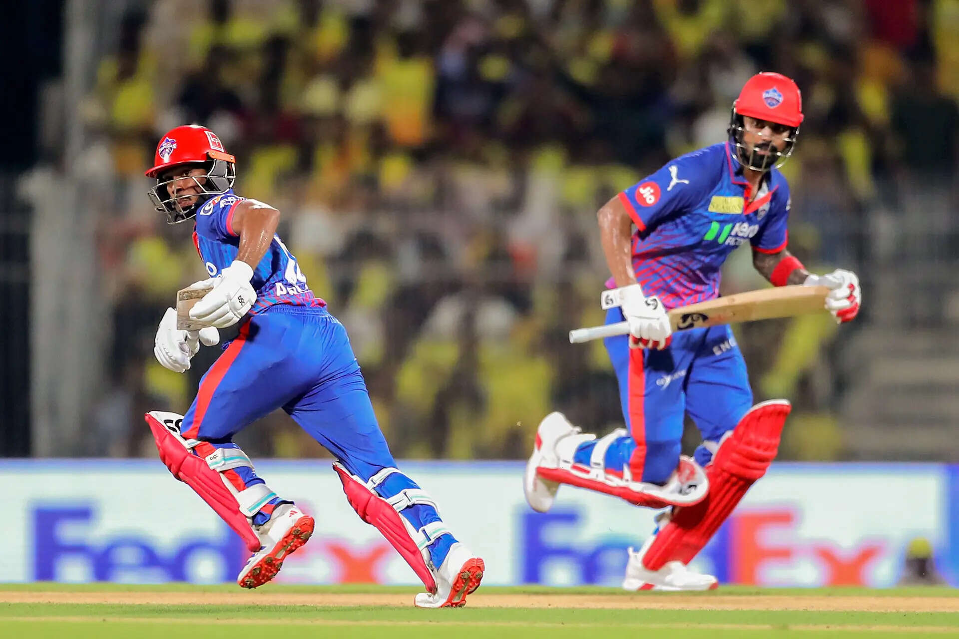 RR vs DC Live: KL Rahul and Nissanka bring up fifty-run opening stand for DC