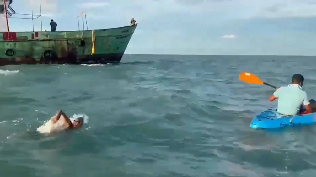 Ishank Singh became the youngest to swim across the Palk Strait which lies between India and Sri Lanka.