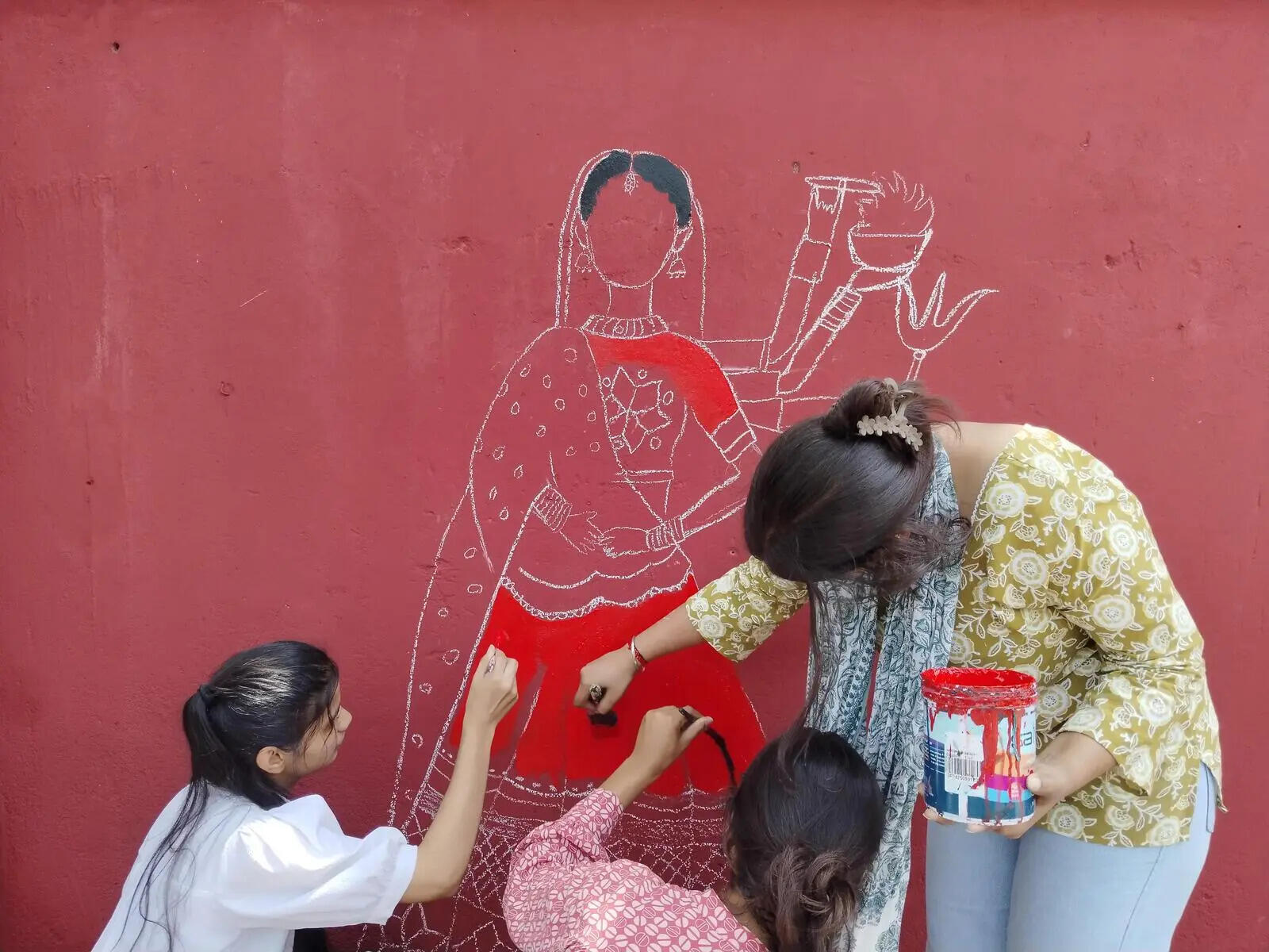 Walls across the city painted under ‘Rang De Gulabi’ campaign (6).jpg