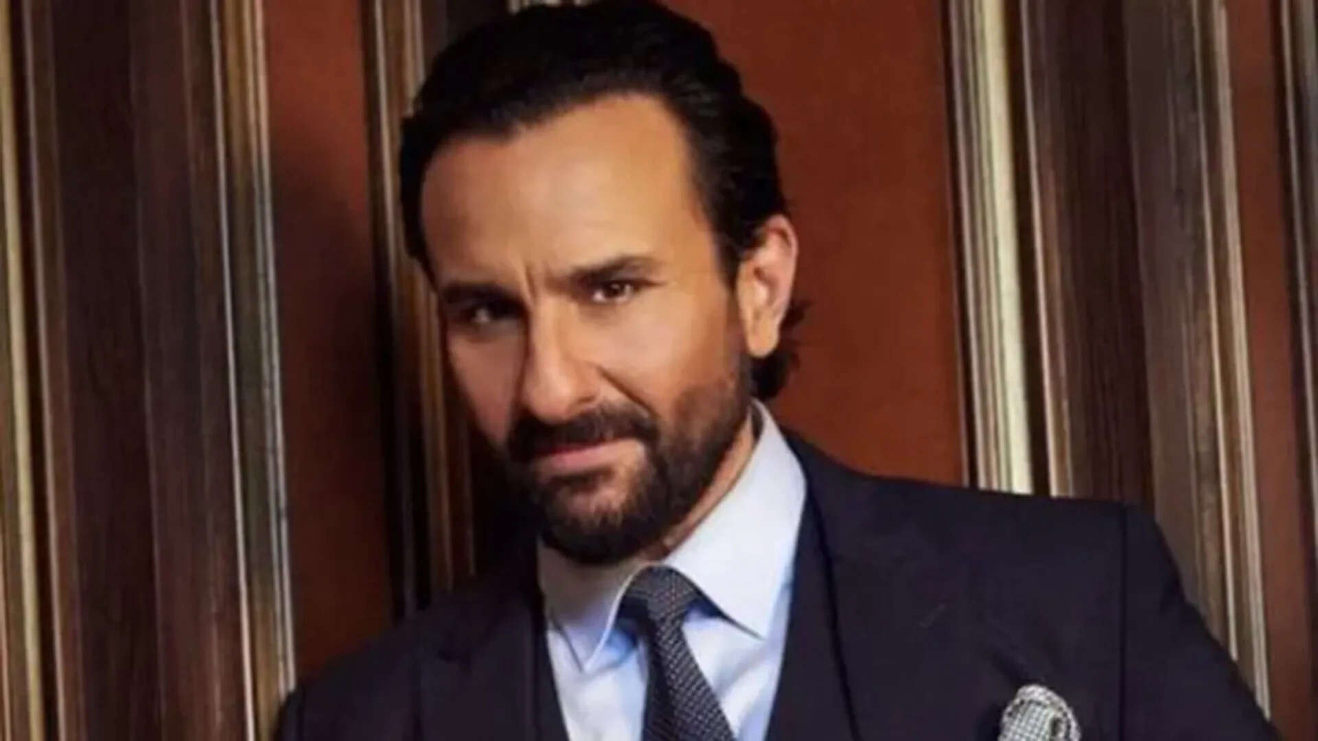 When Saif Ali Khan was attacked with alcohol glass at Delhi bar