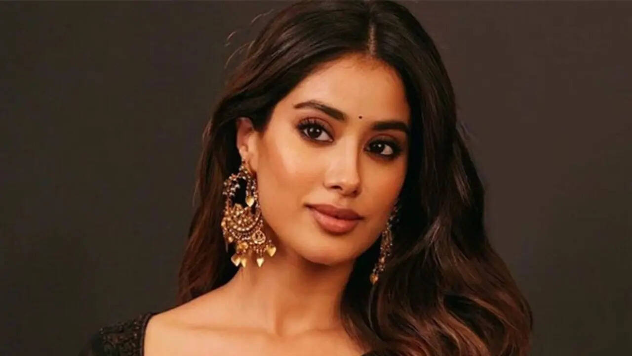 Janhvi shares statement calling out misinterpretation of her comments on alcohol addiction
