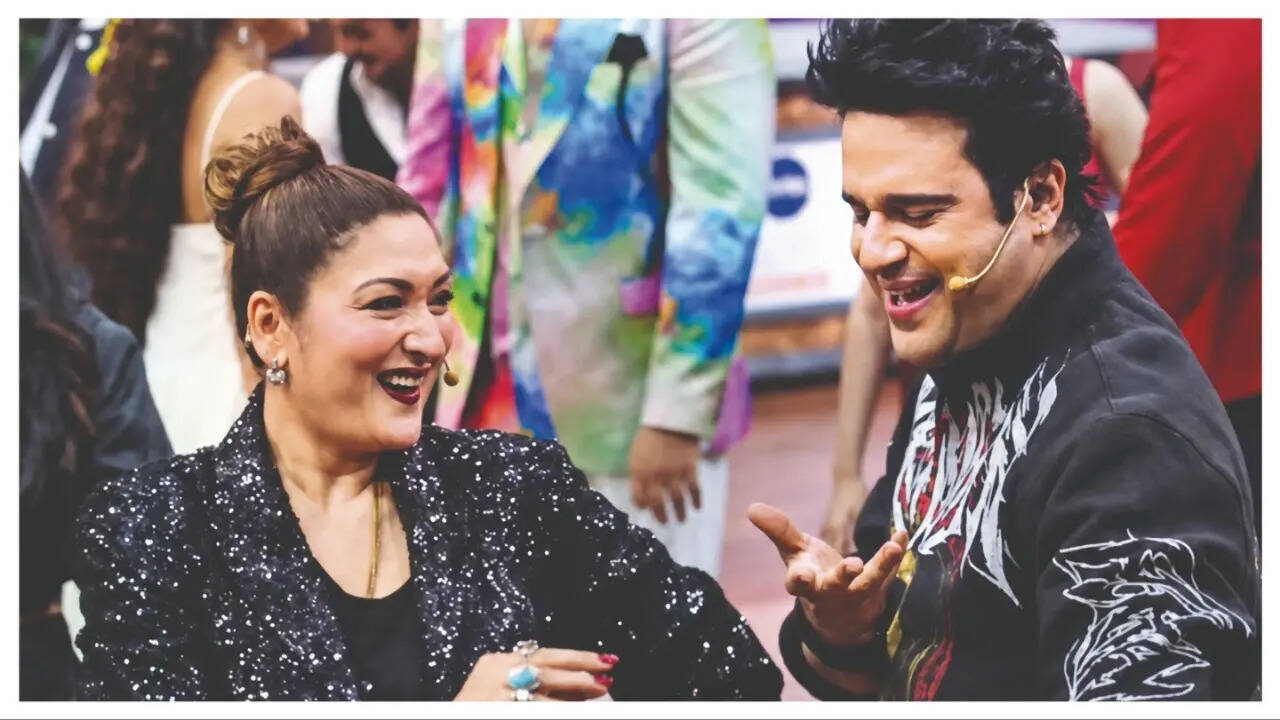 Sunita Ahuja and Krushna Abhishek on Laughter Chefs - Unlimited Entertainment