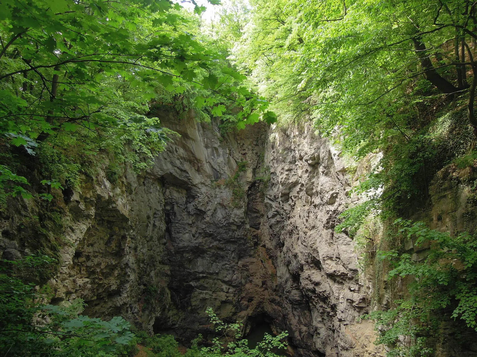 Hranice Abyss: Why no one has found the bottom