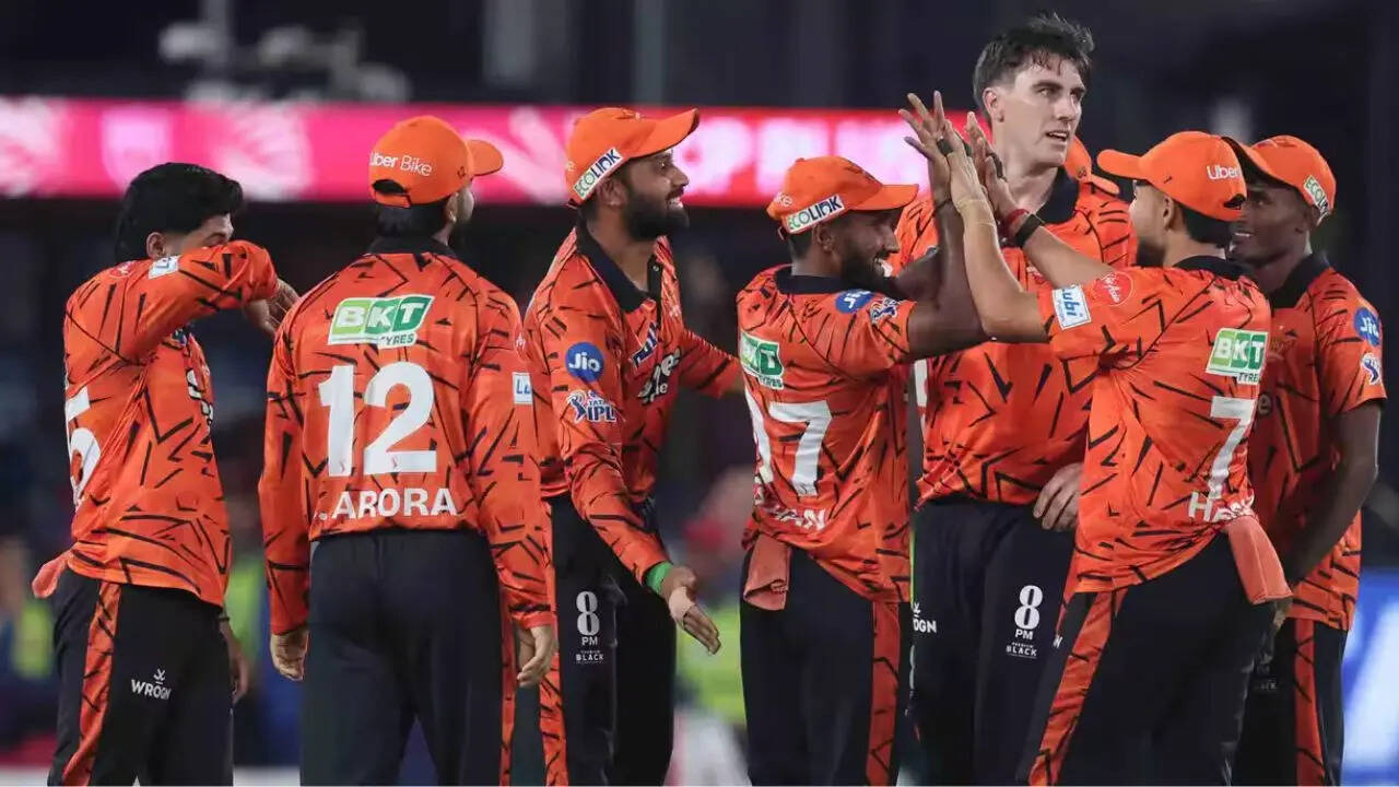 IPL Live Score: Iyer also falls as PBKS lose 3 wickets early in 236 chase
