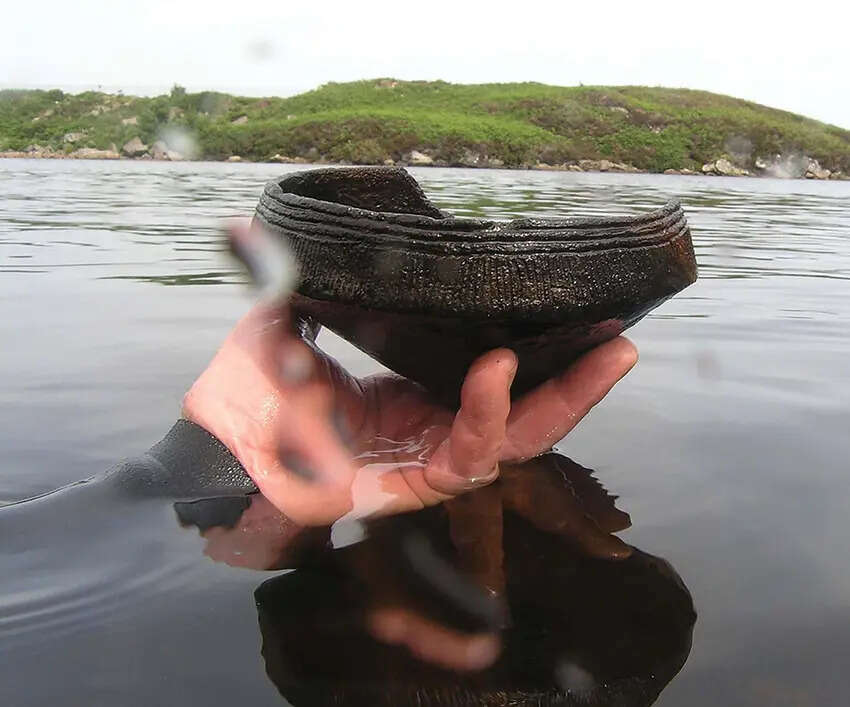 Recovering-an-Unstan-vessel-from-Loch-Arnish-in-2012-photograph-by-C-Murray