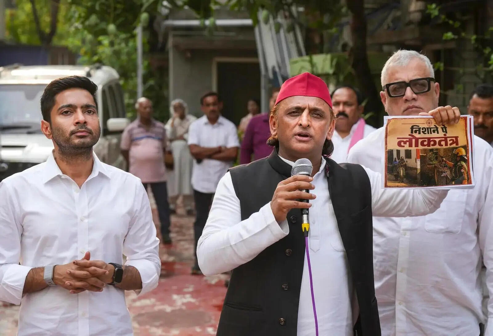 Akhilesh Yadav in Kolkata.