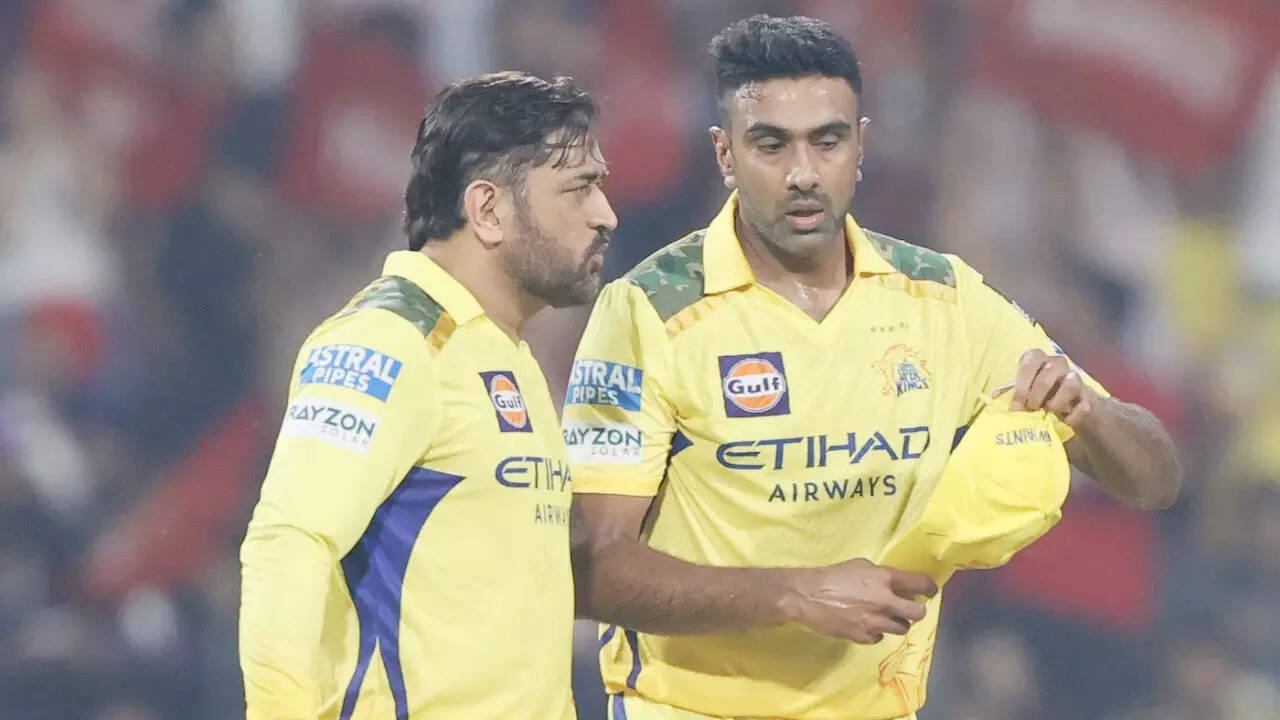 When Dhoni got annoyed with Ashwin: Spinner recalls moment CSK door opened for him