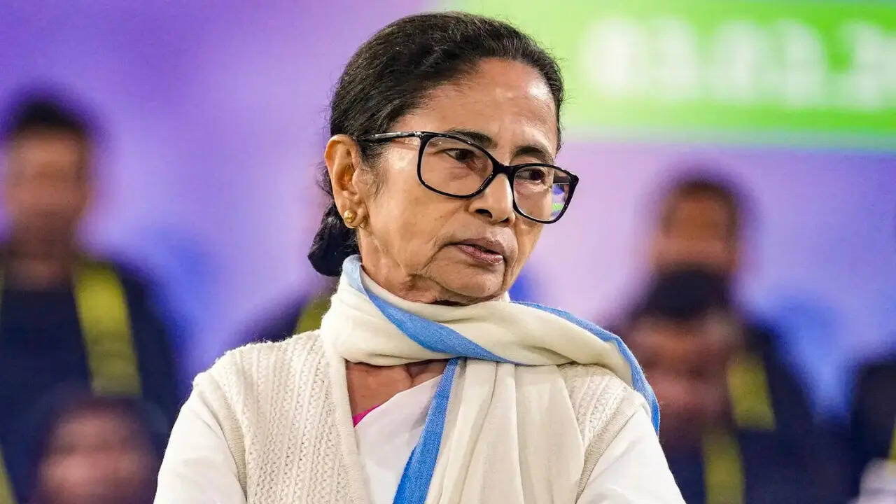 Kolkata Police unfollows Mamata on X; follows PM Modi, Amit Shah after BJP win