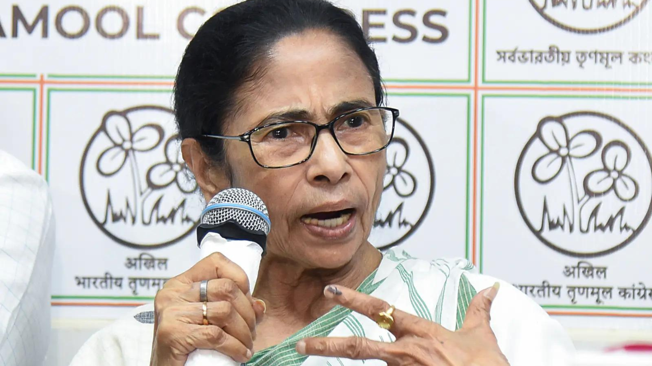 Mamata Banerjee urges opposition unity, calls for ‘joint platform’ against BJP