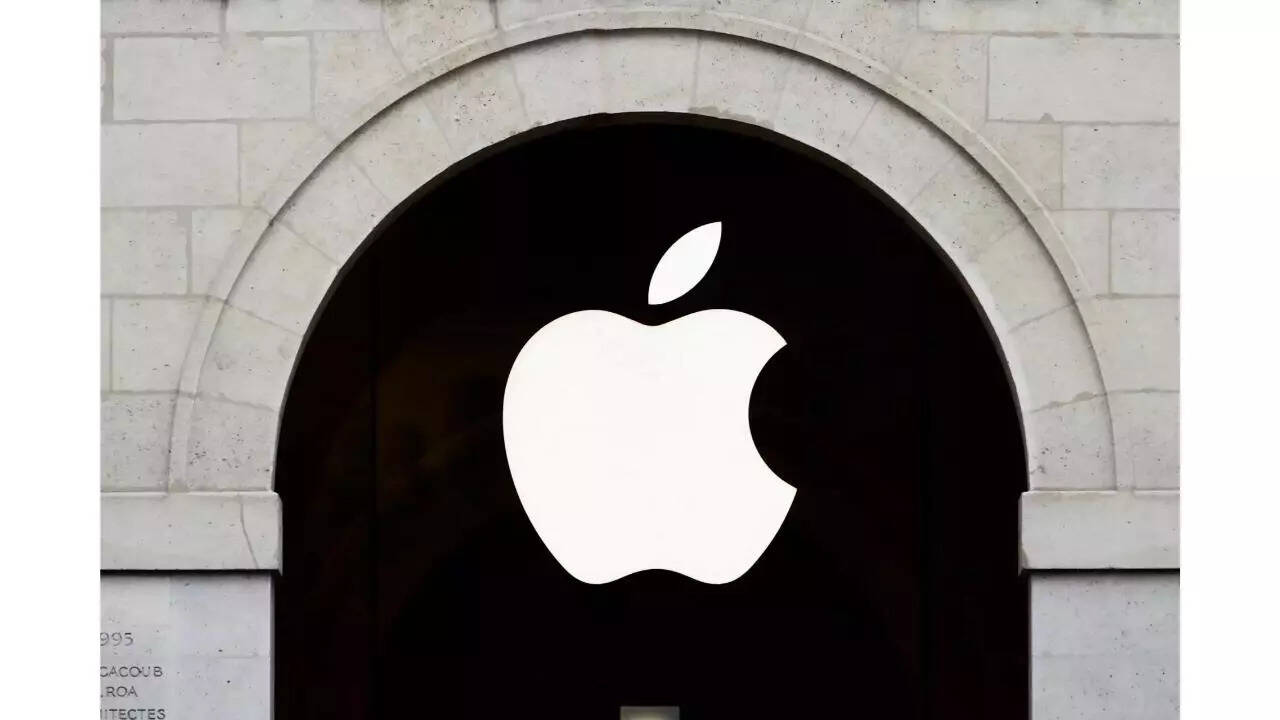 Canadian developer takes Apple to court for removing its app from App Store