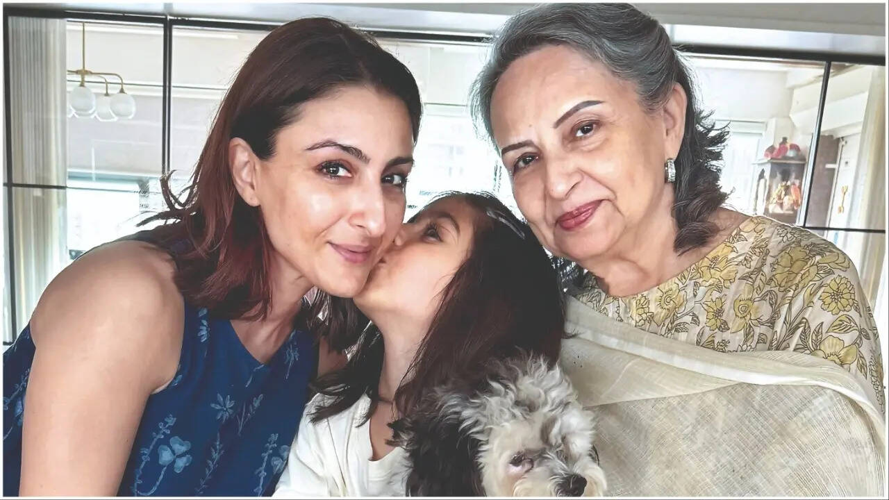 Soha Ali Khan, Inaaya Naumi and Sharmila Tagore