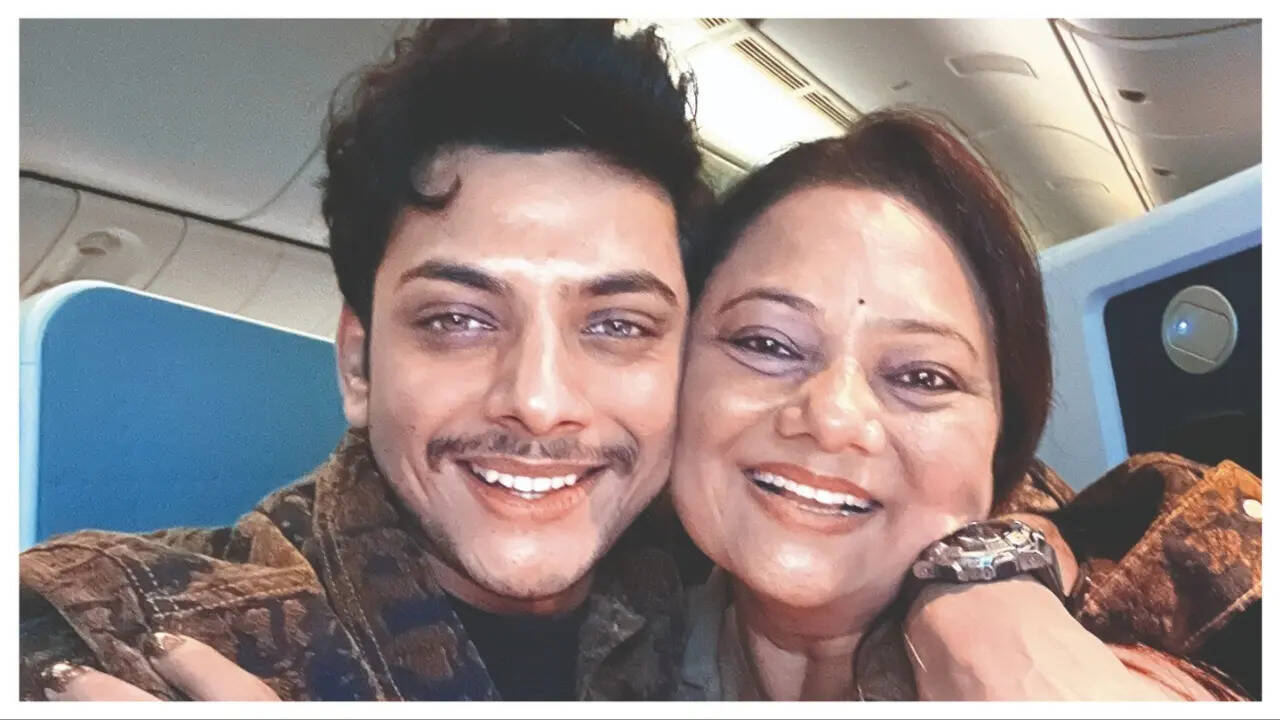 Vishal with his mother Preeti