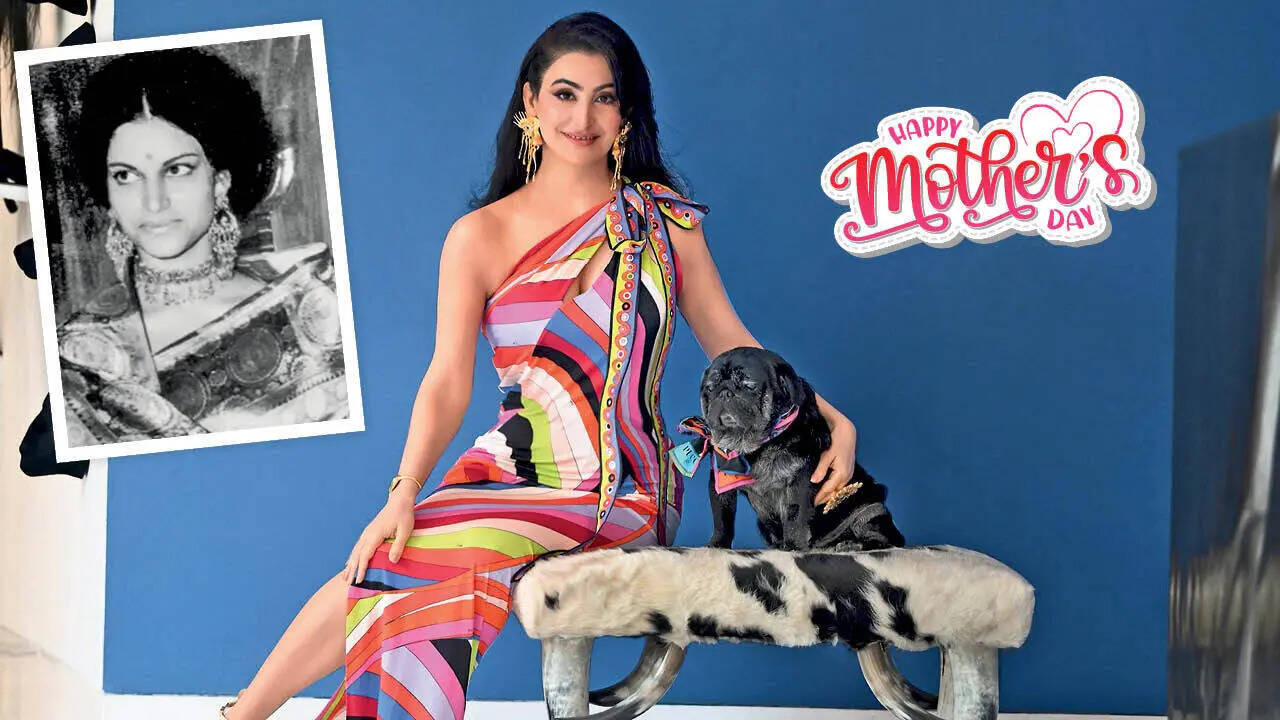 ​Speaking about her mother Ravesh Phalpher, Shalini, says, “I now understand her not just as 'my mother,' but as a woman with her own emotions, fears, strengths, and vulnerabilities​"