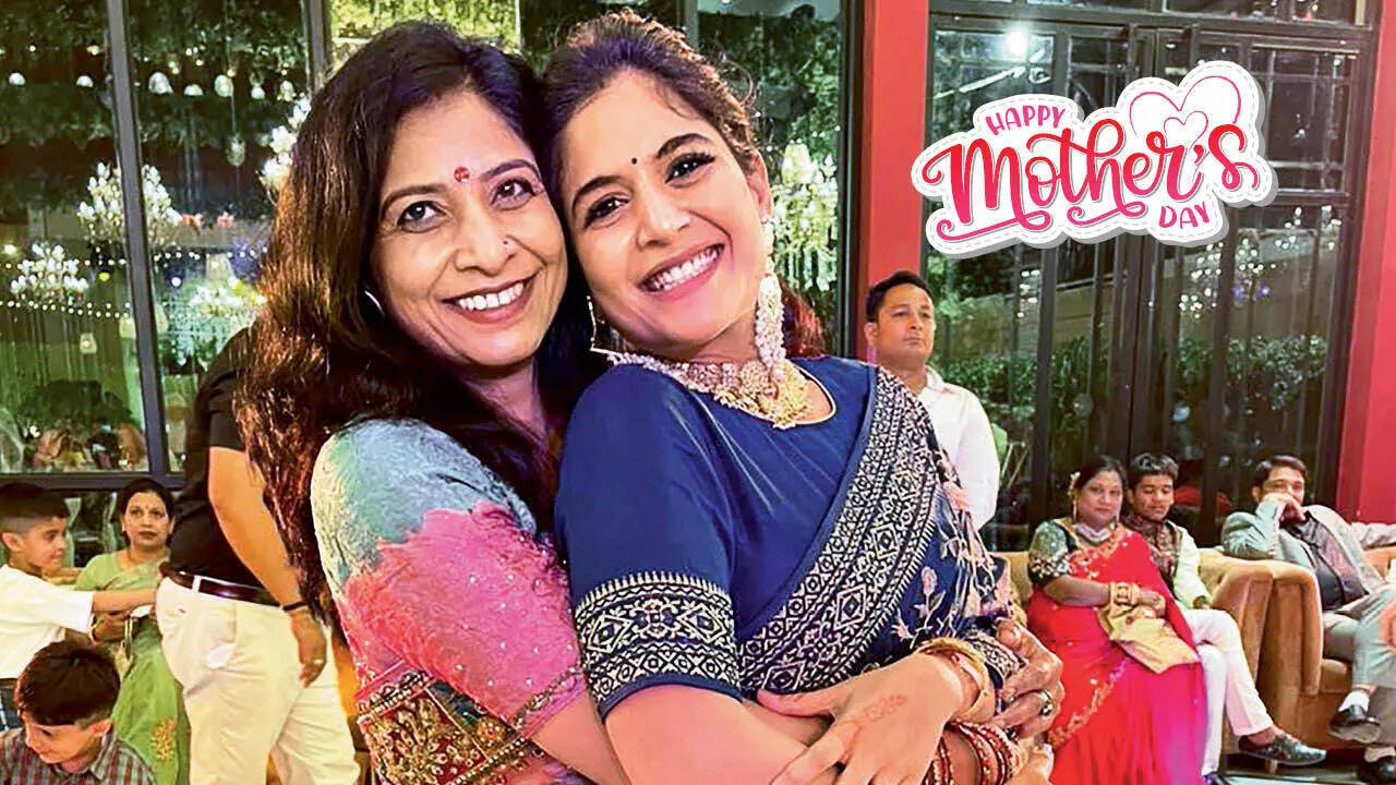 Anshul with her mother Sudha Rani