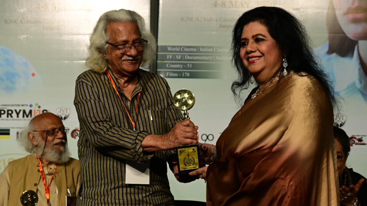 A shared songbook, Runa Laila reassuring constant in delicate Indo-Bangla ties