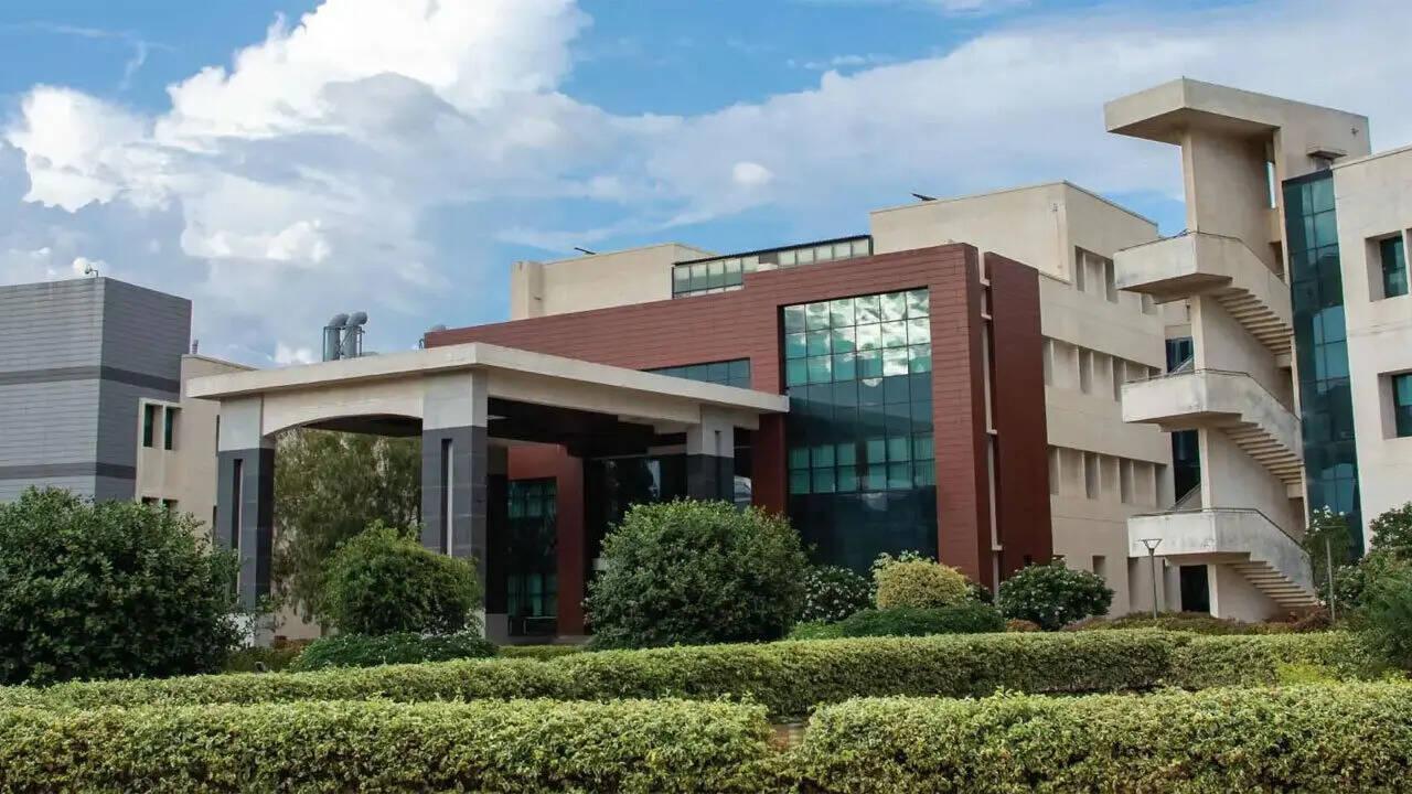 IISER Pune partners with Lodha Foundation for hands-on science learning initiative for school students