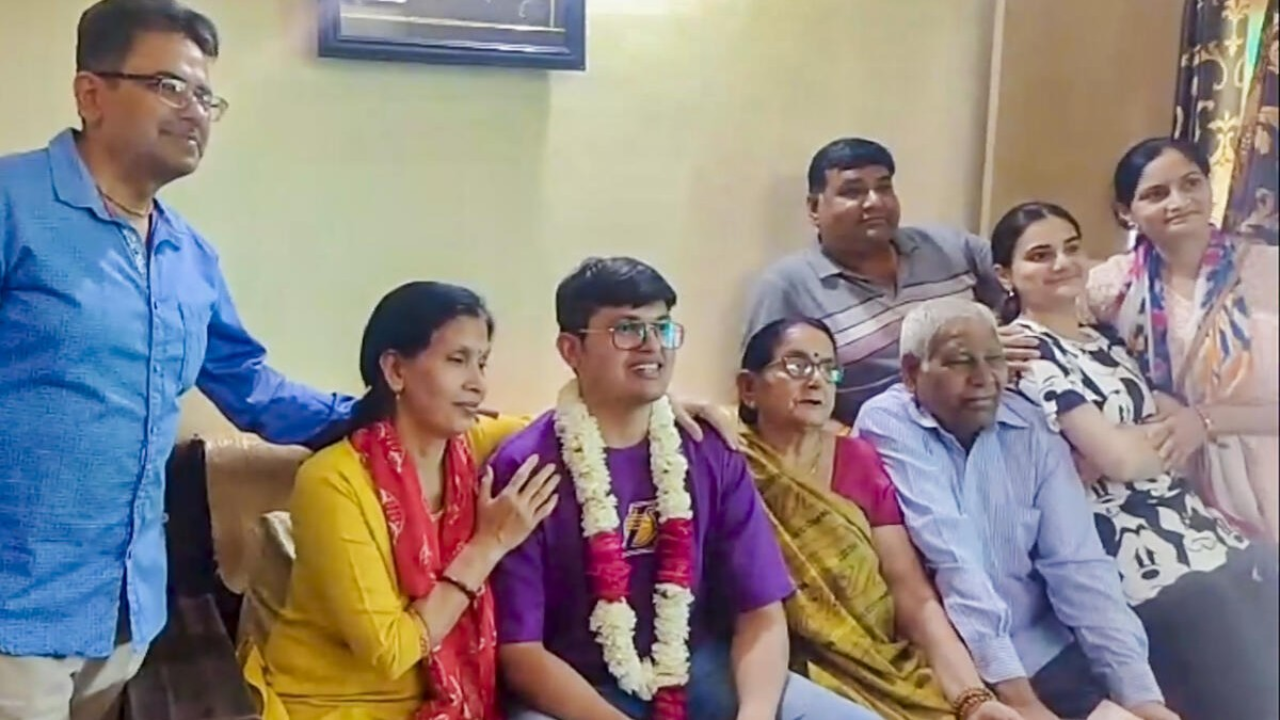 UPSC AIR 1 Anuj Agnihotri says, 'My parents worked even harder than me': What parents should know if they really want a successful child