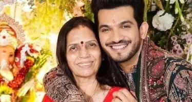 Arjun Bijlani with mom Shakti Bijlani