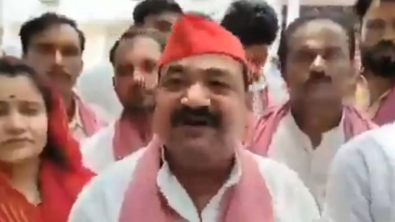 'Deshvirodhi ... ': SP MP abuses PM Modi over avoid 'buying gold' remark