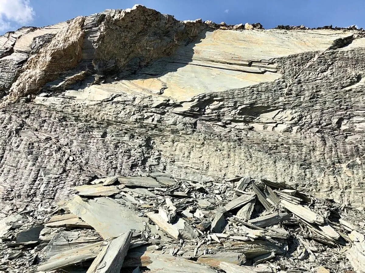 Scientists found exposed mantle rock where it should not exist