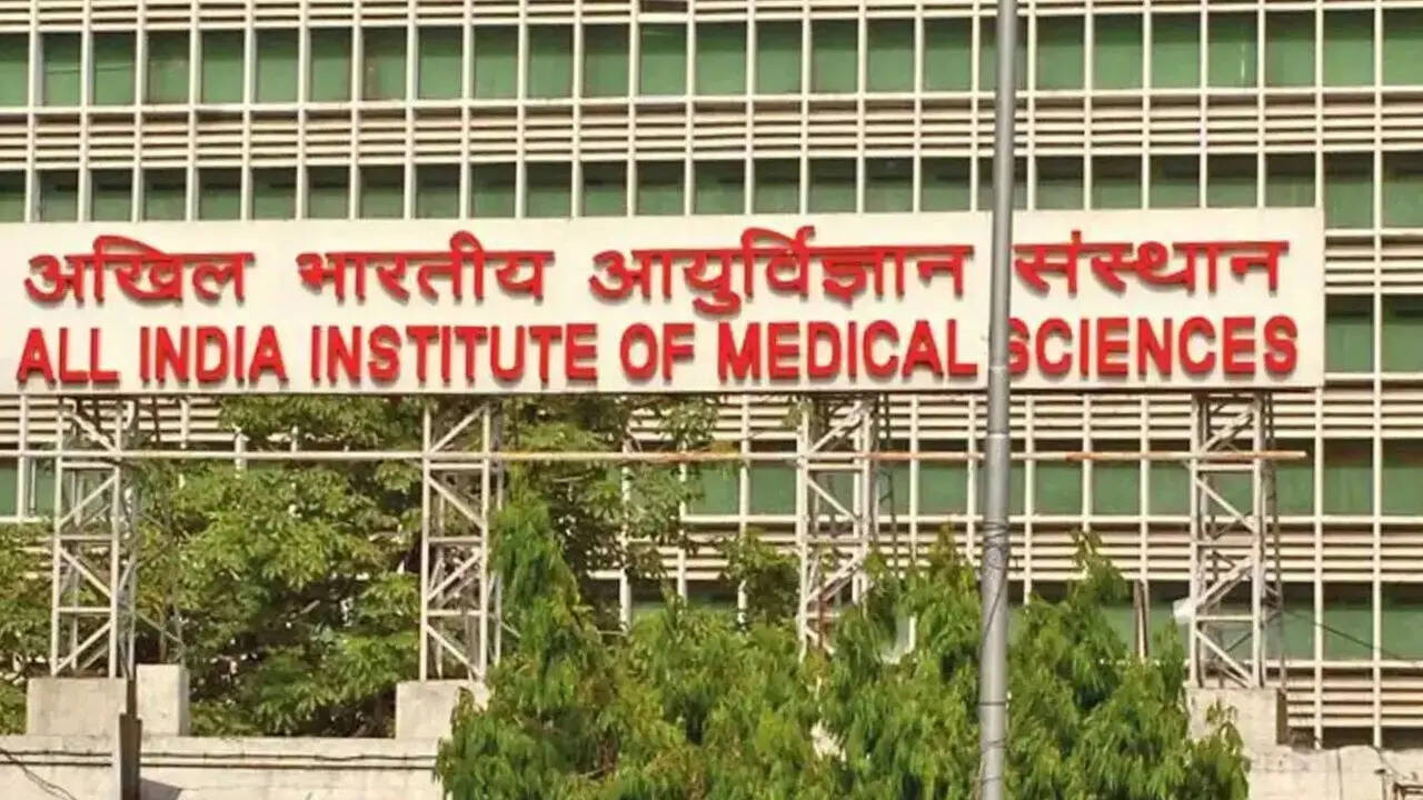 INICET aspirants flag portal crash, far-off exam centres