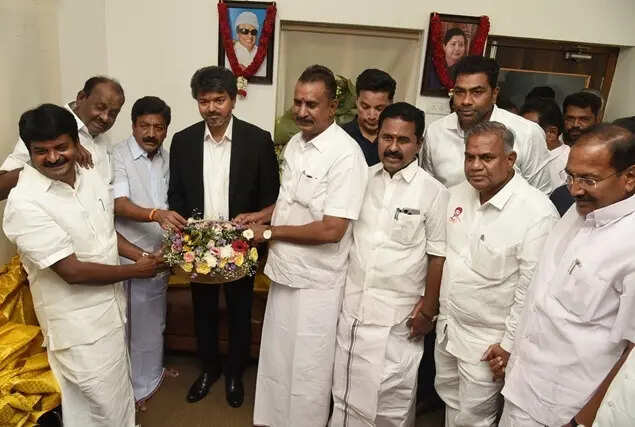 AIADMK2