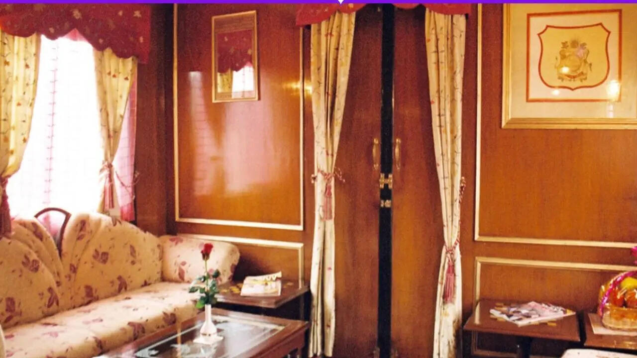 Palace on wheels