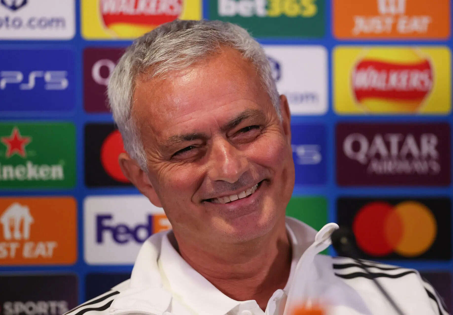 Jose Mourinho in talks for shock Real Madrid return after 13 years away