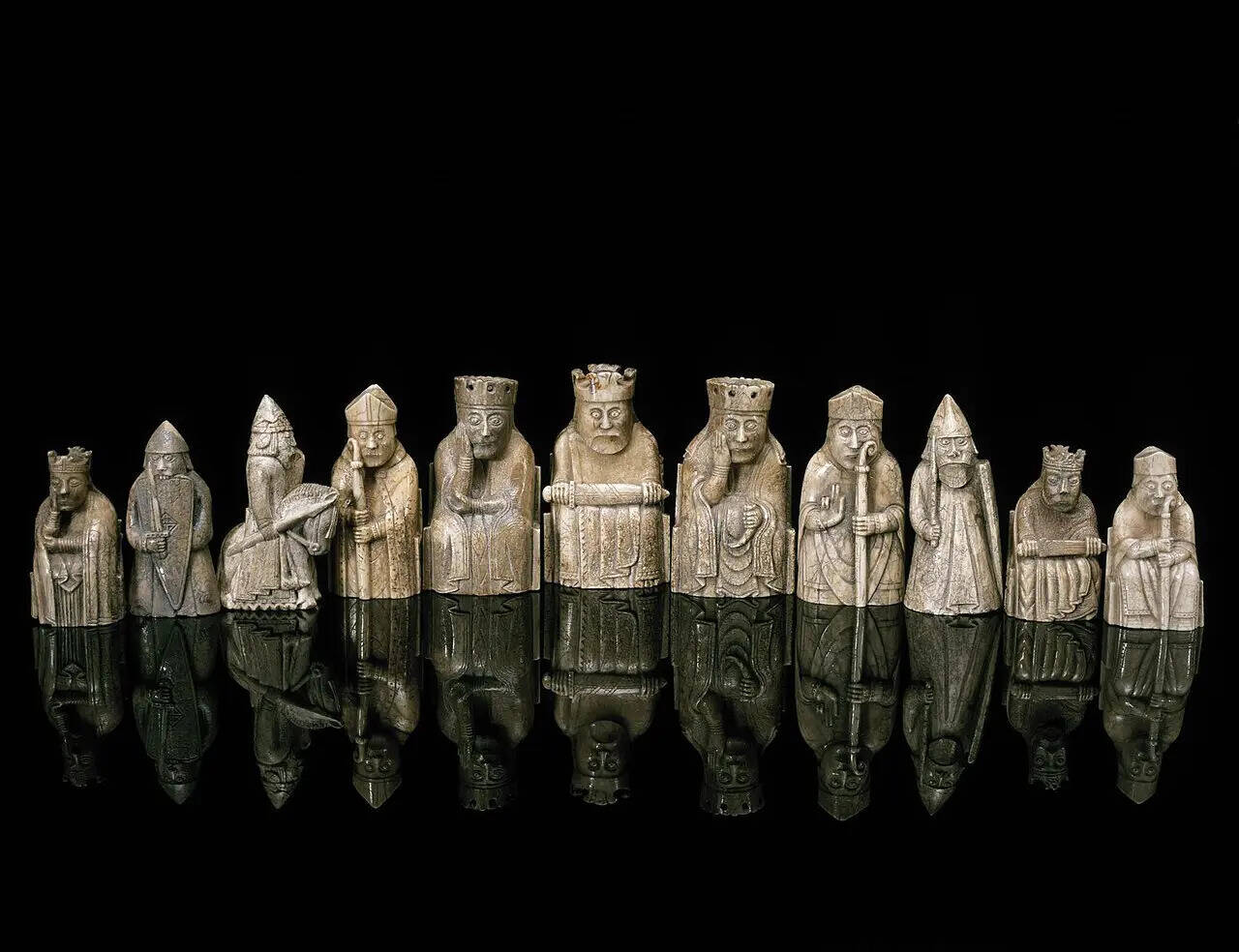NMSLewisChessmen29