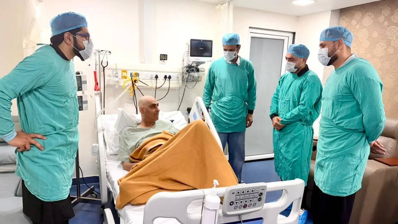 ‘It was truly heartbreaking’: Rashid, Nabi visit hospitalised Shapoor Zadran