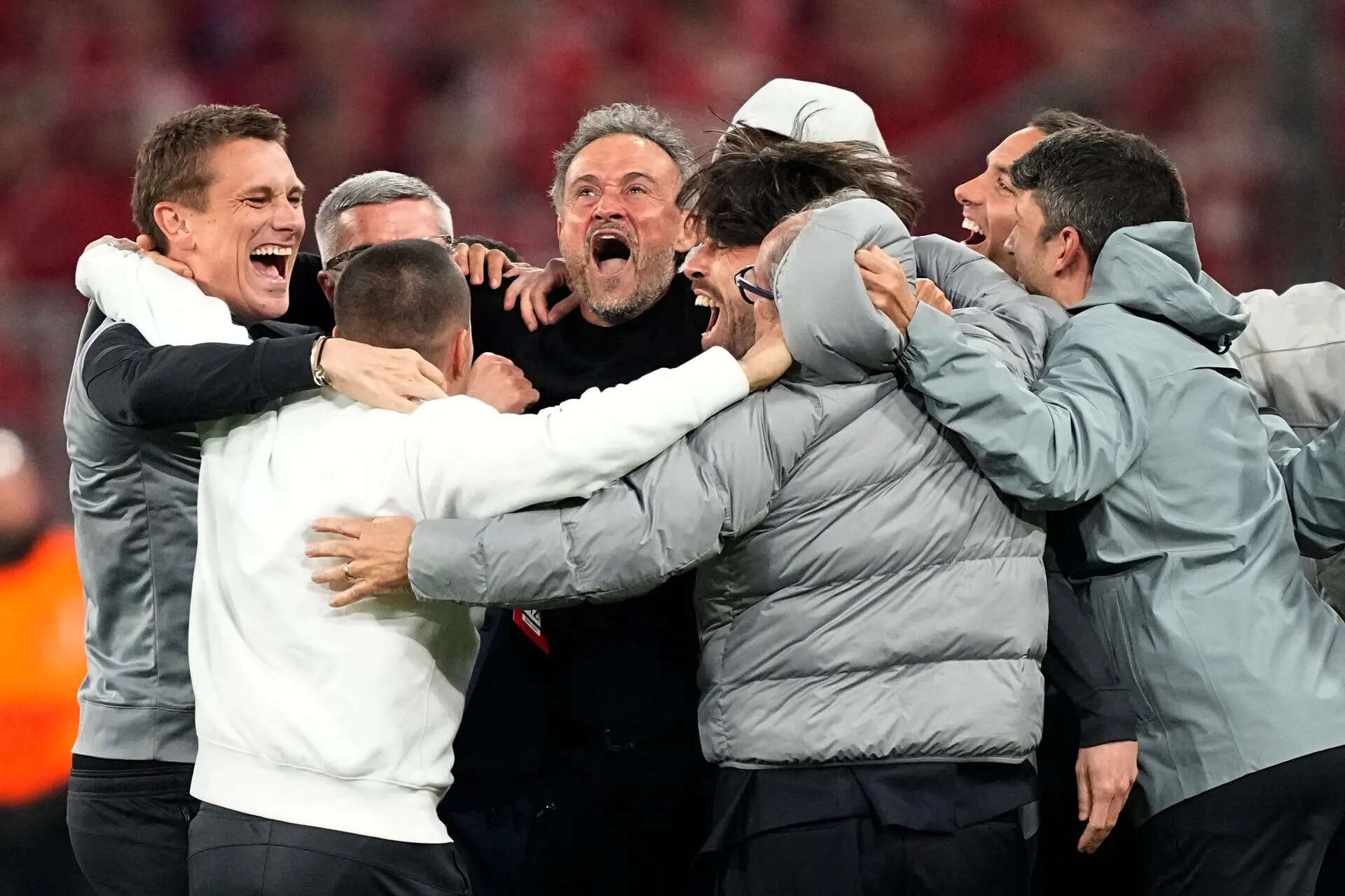 Paris Saint-Germain returns to Champions League final as Dembélé goal stifles Bayern Munich