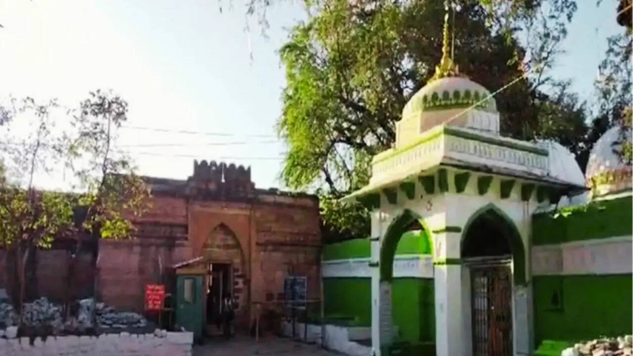Bhojshala complex is temple of Goddess Vagdevi, Hindus have right to worship: Madhya Pradesh HC