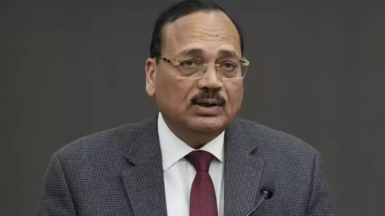 'Some youngsters like cockroaches': CJI on unemployed youth turning activists