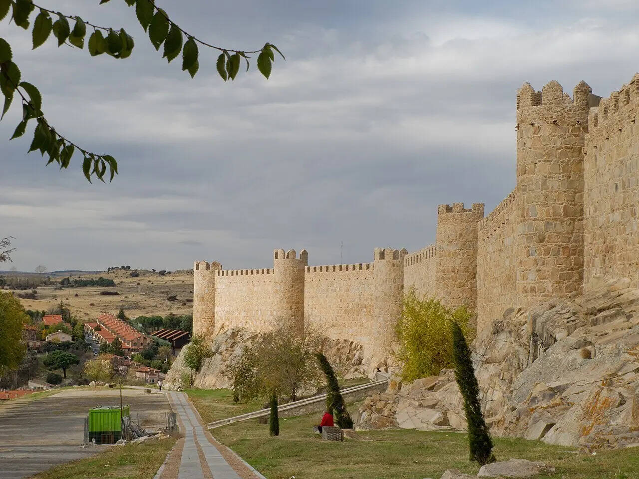 Murallas_de_Ávila_-_01