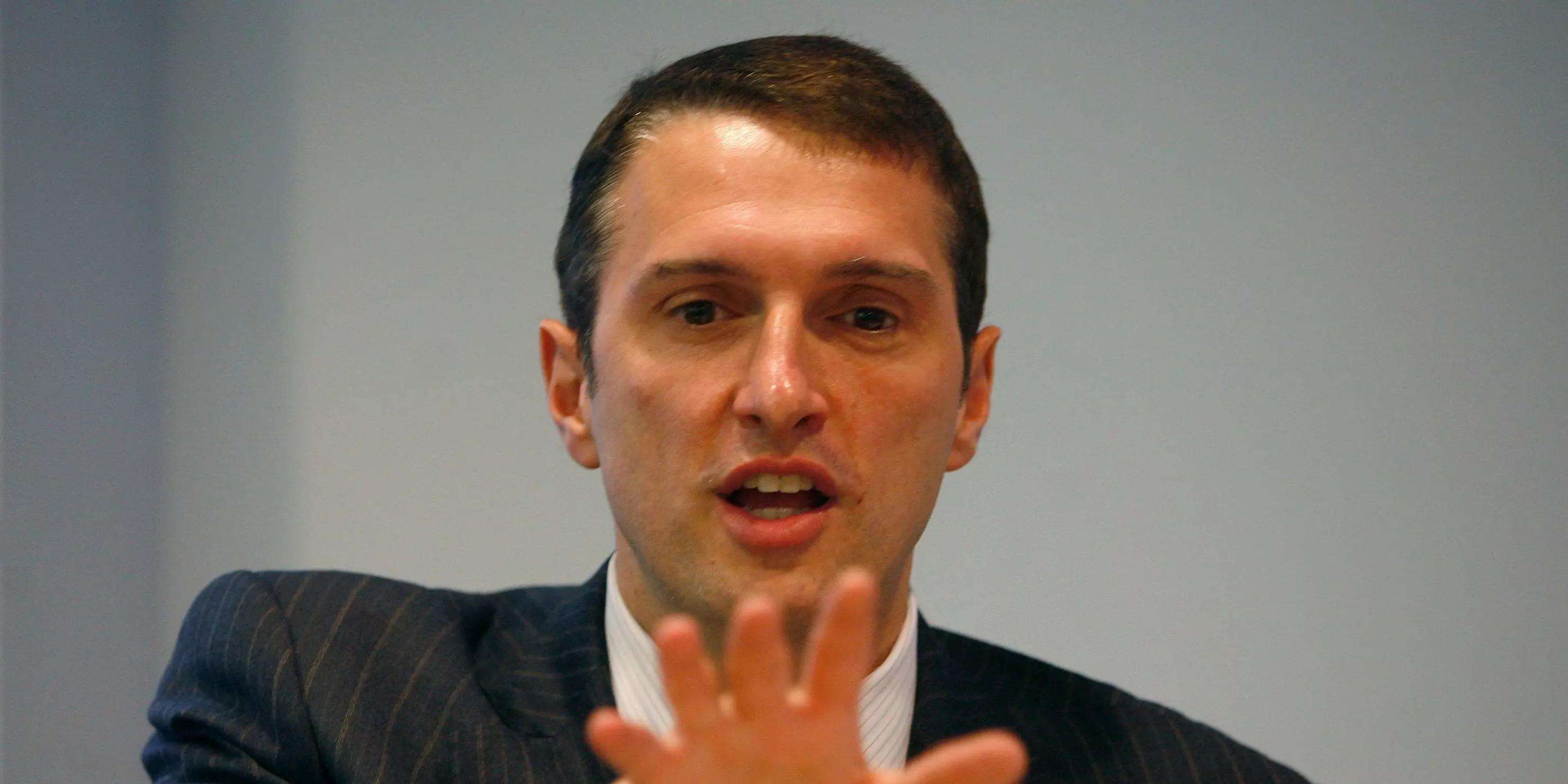 Jim Bianco, head of one of American research company, agrees that AI panic is everywhere