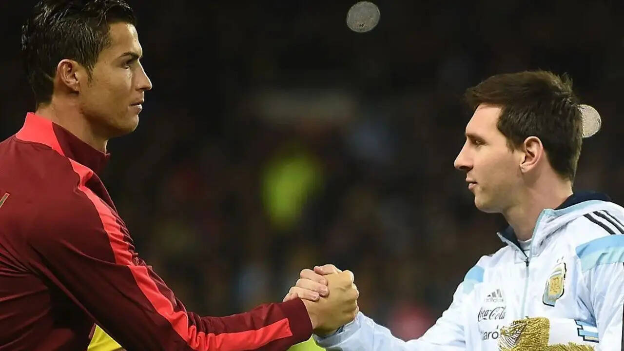 Cristiano Ronaldo (left) and Lionel Messi