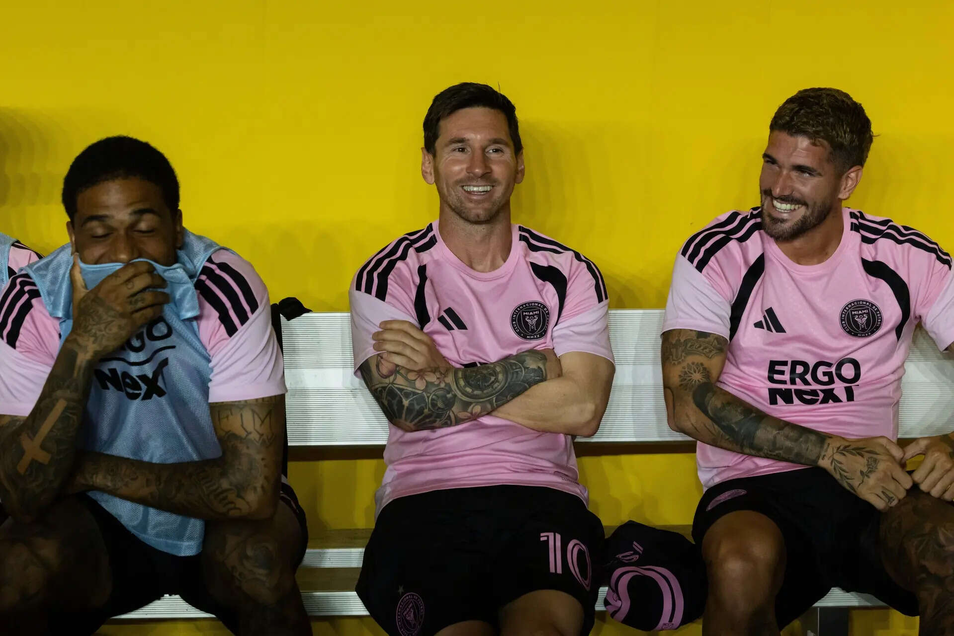 Lionel Messi knocked down as fans storm the pitch during Inter Miami friendly in Puerto Rico