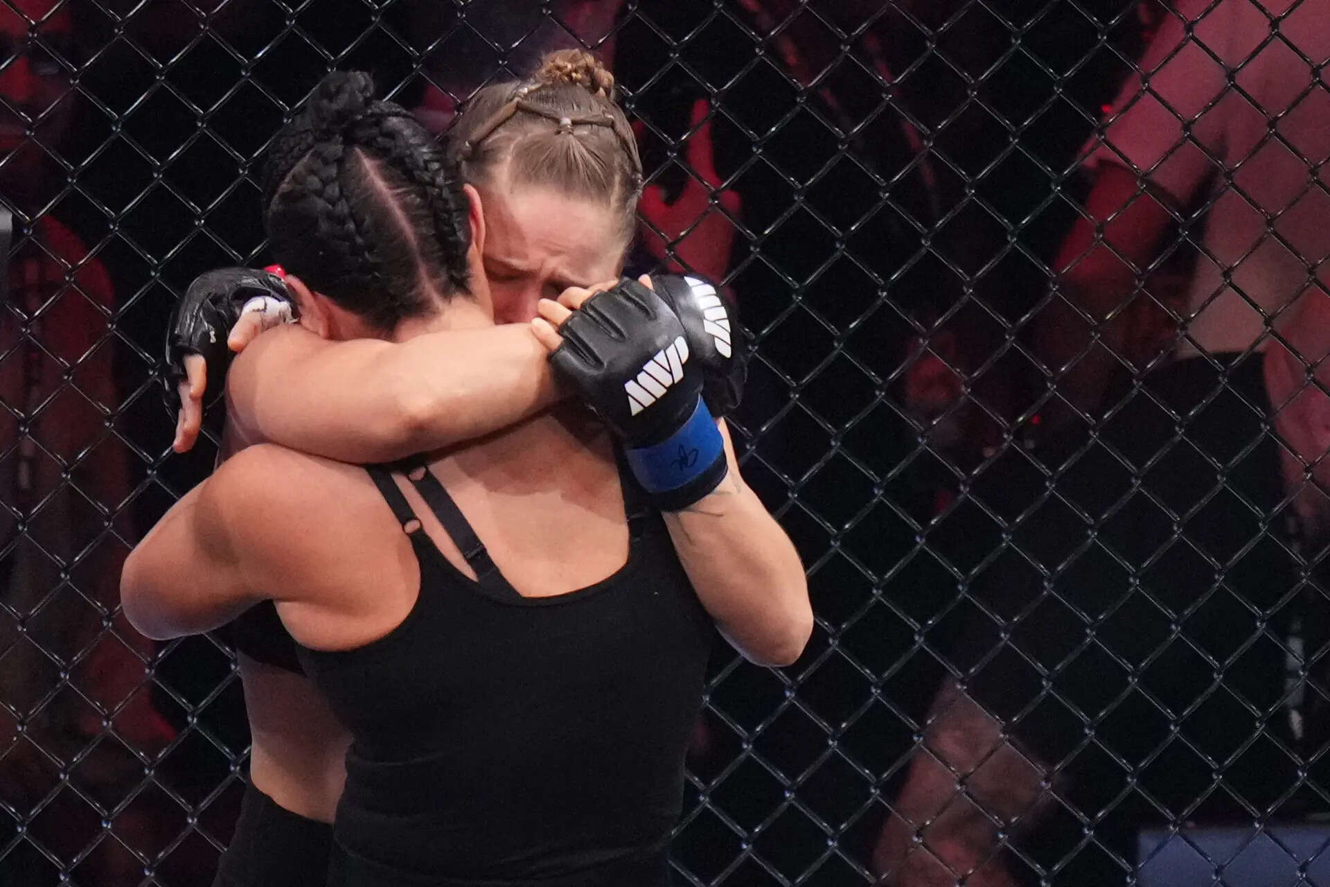 APTOPIX Rousey Carano Mixed Martial Arts
