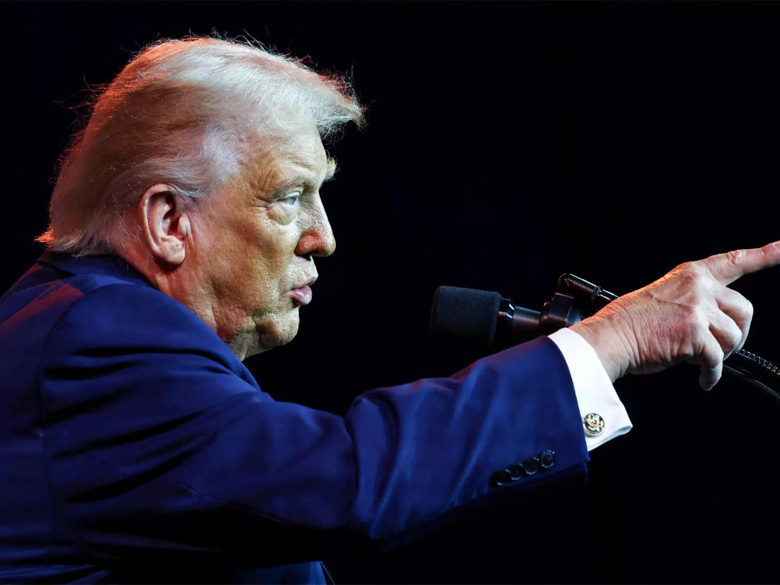 Donald Trump recalls: When I had told Intel CEO to give America 10% ownership for free