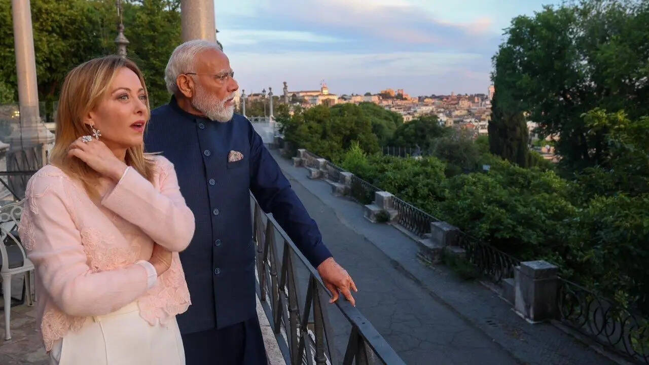 Car ride, dinner, visit to iconic Colosseum: 'Melodi' moments from Rome ahead of talks