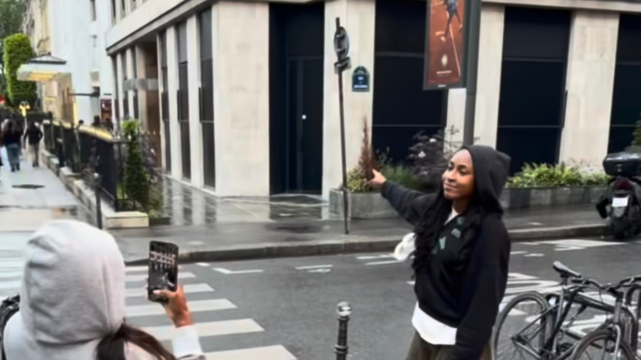 Coco Gauff left embarrassed by mother Candi in an hilariously-adorable moment ahead of French Open title defense Coco Gauff left embarrassed by mother Candi in an hilariously-adorable moment ahead of French Open title defense