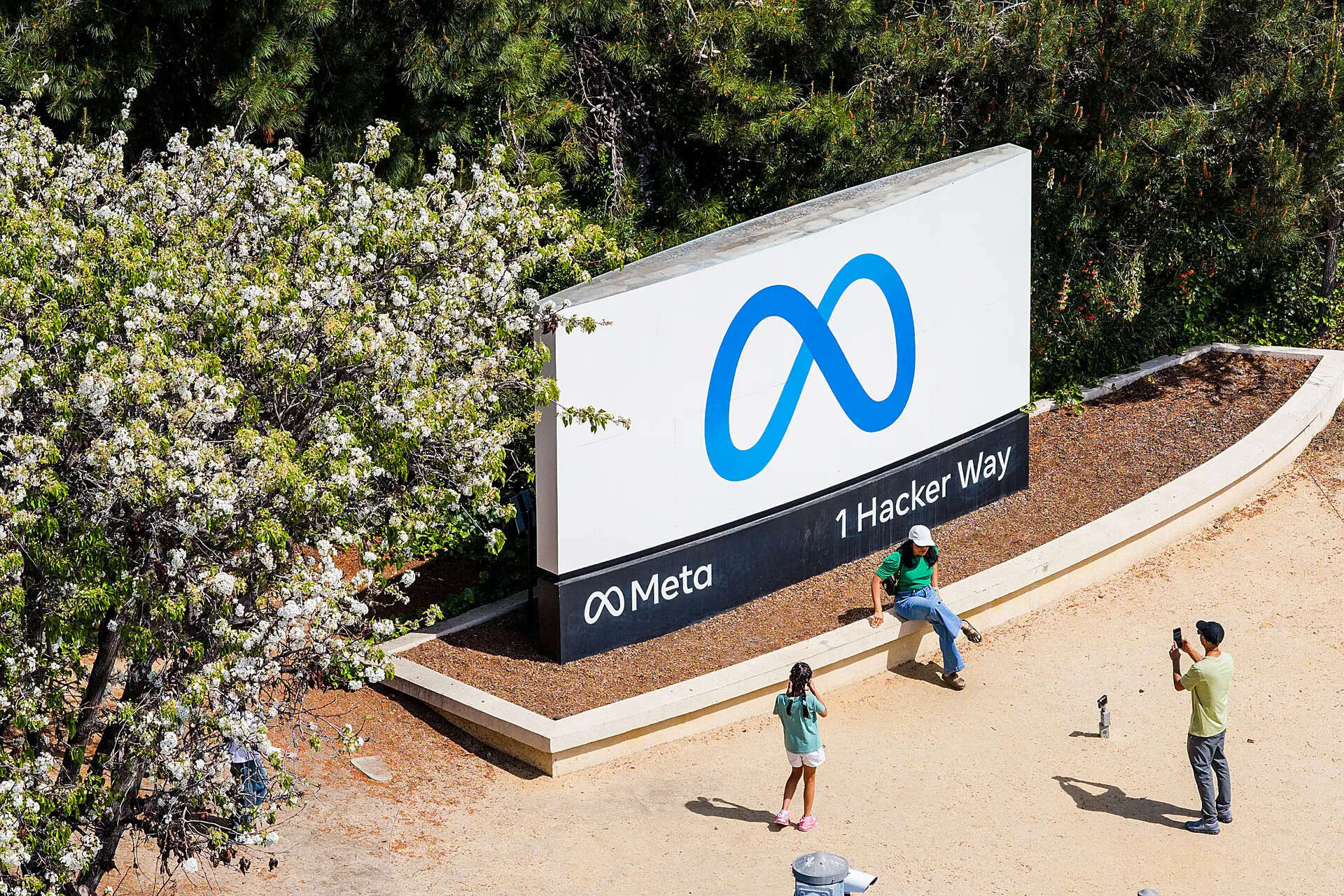'Unfortunately, your role has been eliminated': Meta leadership in email to employees