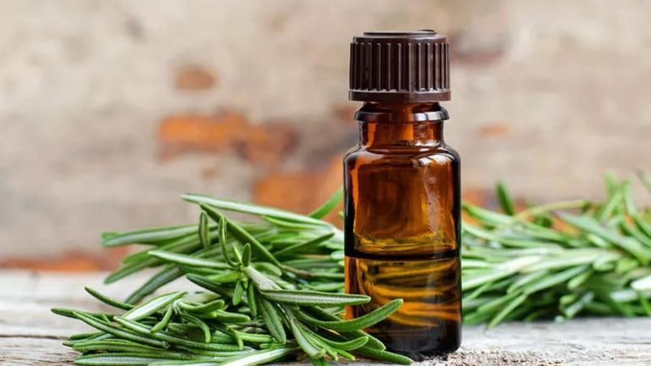 The Benefits Of Sleeping With Rosemary Oil